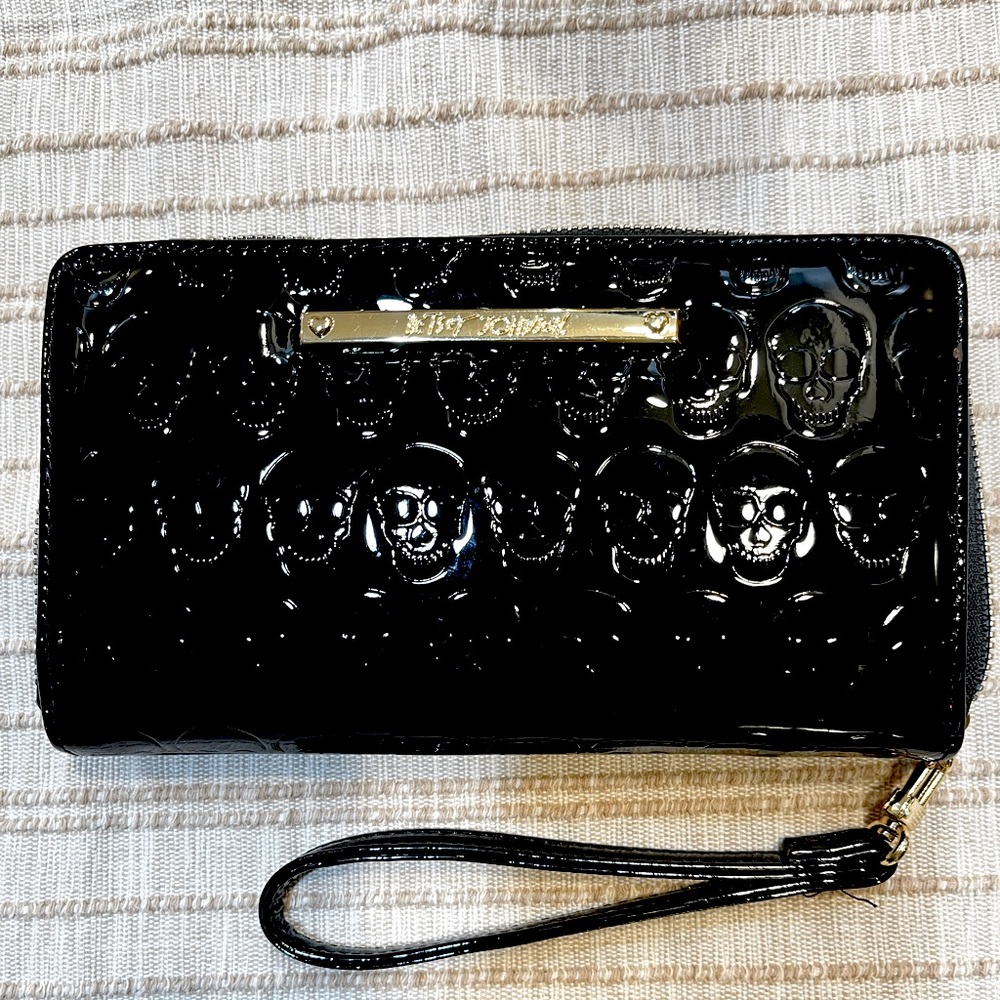 Betsey Johnson Skull Wallet